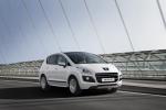 Peugeot 3008 HYbrid4 2010 года